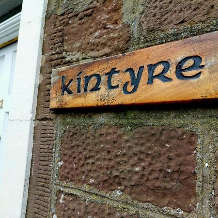 Pretty Ground Cottage In Comrie Extérieur photo