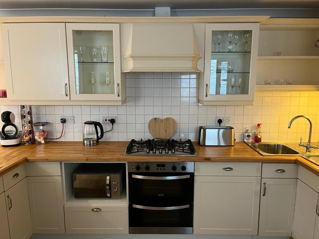 Pretty Ground Cottage In Comrie Extérieur photo