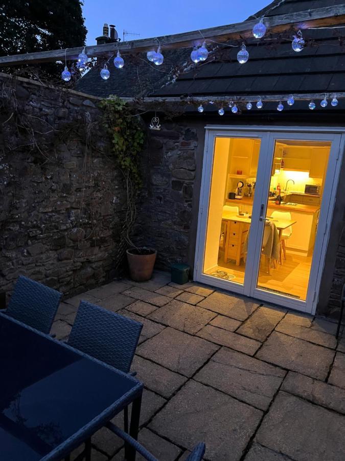 Pretty Ground Cottage In Comrie Extérieur photo