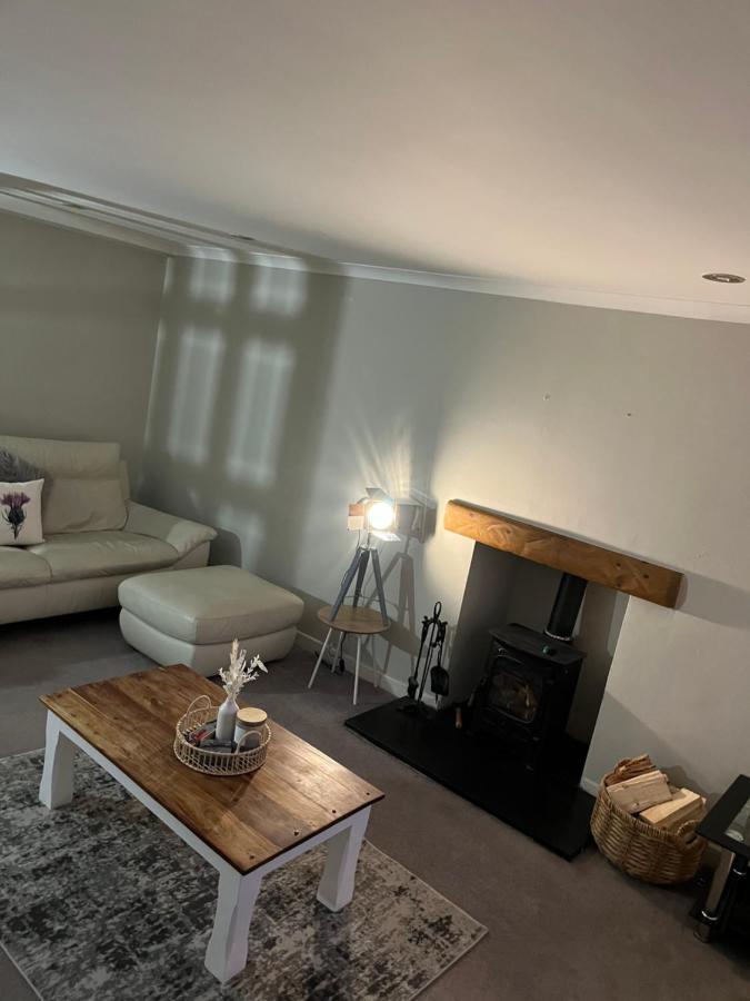 Pretty Ground Cottage In Comrie Extérieur photo